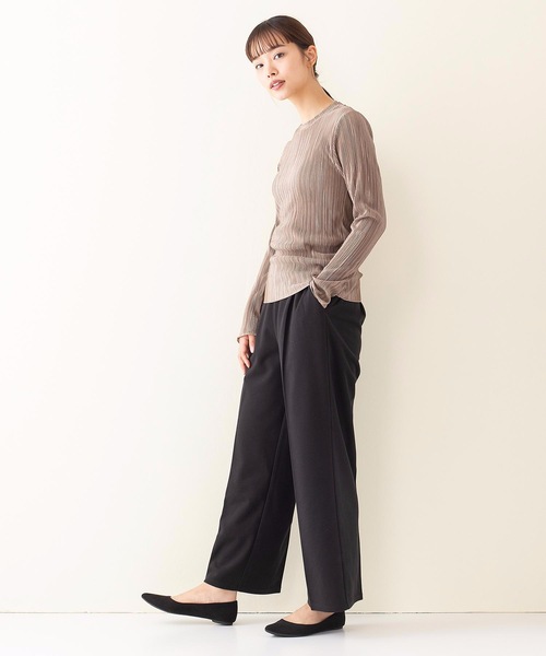 INNOCENT BLUE（イノセントブルー）の「【INNOCENT BLUE/イノセントブルー】サテンミニプリーツプルオーバー　ヴィンテージサテン素材　プリーツ加工　トップス　カットソー（Tシャツ/カットソー・レディース・ブラック/ライトブラウン/ライトベージュ/カーキ・MEDIUM）」の12枚目の写真