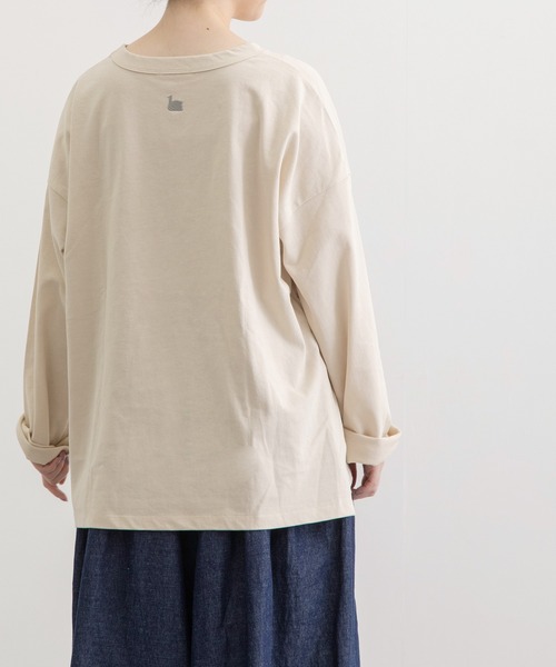nop de nod(ノップドゥノッド)の「USコットンオーバーサイズロングTシャツ(Tシャツ/カットソー・レディース・ダークグレー/スミクロ/ダークブルー/ブルー/オフホワイト/ブラック/ミント/インディゴブルー/ブルー系その他/ベージュ/エメラルド/オレンジ/ライトイエロー/ターコイズブルー/ネイビー/ピンク/キナリ/イエロー/レッド/ライトブルー/ブルーグリーン/キャメル・3/M)」の3枚目の写真