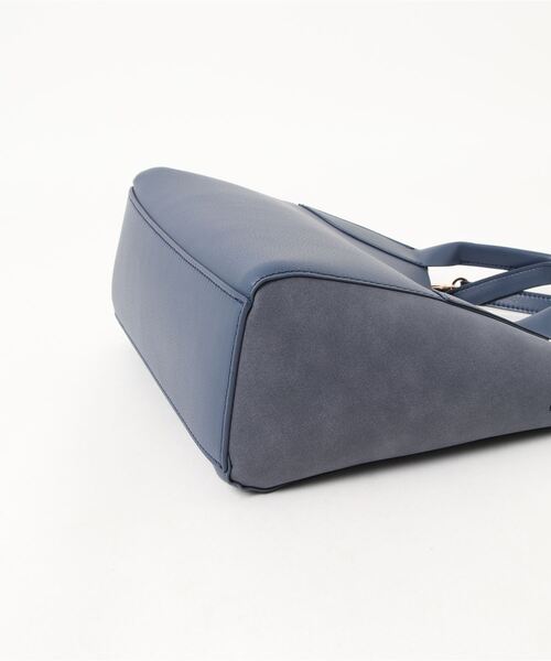 INTERPLANET(インタープラネット)の「配色親子バッグ②(ショルダーバッグ・レディース・ナチュラル/ネイビー/アイボリー・フリー)」の6枚目の写真