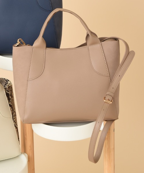 INTERPLANET(インタープラネット)の「配色親子バッグ②(ショルダーバッグ・レディース・ナチュラル/ネイビー/アイボリー・フリー)」の1枚目の写真