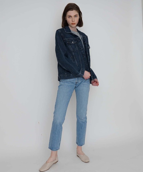 Levi's(リーバイス)の「501(R) JEANS FOR WOMEN LUXOR LIVING(デニムパンツ・レディース・ライトインディゴブルー・30inch/28inch/29inch/24inch/25inch/26inch/27inch/23inch)」の4枚目の写真