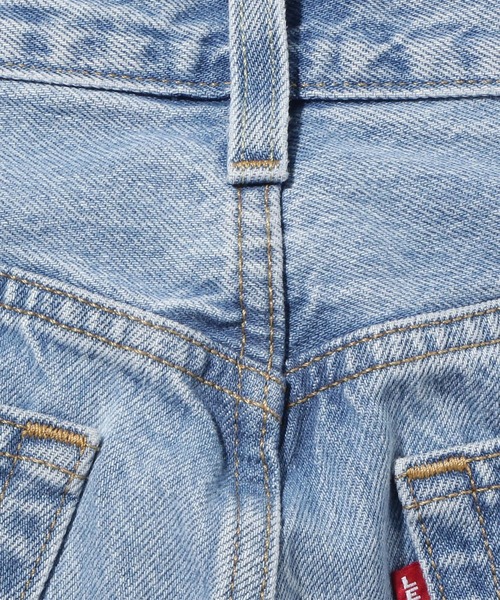 Levi's(リーバイス)の「501(R) JEANS FOR WOMEN LUXOR LIVING(デニムパンツ・レディース・ライトインディゴブルー・30inch/28inch/29inch/24inch/25inch/26inch/27inch/23inch)」の17枚目の写真