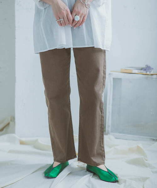 ITEMS URBANRESEARCH（アイテムズ アーバンリサーチ）の「カツラギストレートパンツ（その他パンツ・レディース・ベージュ/ダークブラウン/アイボリー・SMALL/MEDIUM）」の15枚目の写真