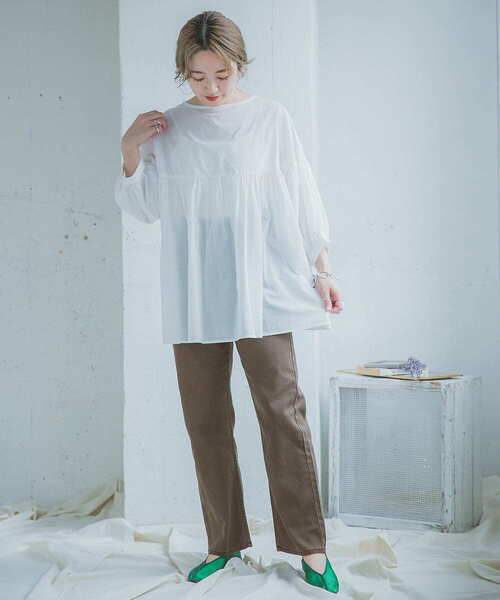ITEMS URBANRESEARCH（アイテムズ アーバンリサーチ）の「カツラギストレートパンツ（その他パンツ・レディース・ベージュ/ダークブラウン/アイボリー・SMALL/MEDIUM）」の21枚目の写真