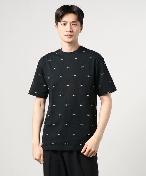 Reebok(リーボック)の「クラシックス オールオーバープリント ニット Tシャツ / Classics Allover Print Knit T-Shirt(Tシャツ/カットソー・メンズ・ブラック/オフホワイト・SMALL/MEDIUM/LARGE/X-LARGE/XX-LARGE/X-SMALL)」の6枚目の写真