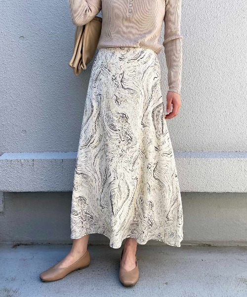 PICCIN(ピッチン)の「マーブル柄スカート(スカート・レディース・オフホワイト/ピンク・M)」の2枚目の写真