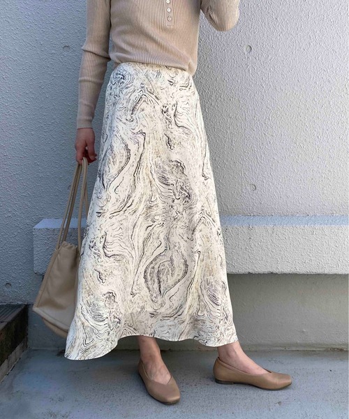 PICCIN(ピッチン)の「マーブル柄スカート(スカート・レディース・オフホワイト/ピンク・M)」の22枚目の写真