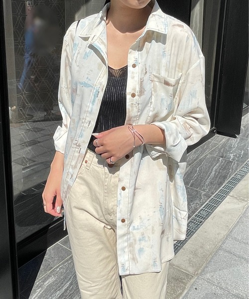 StyleSea（スタイルシー）の「ペイントルーズシャツ（シャツ/ブラウス・レディース・モカ/ラベンダー/ブルー・FREE）」の2枚目の写真