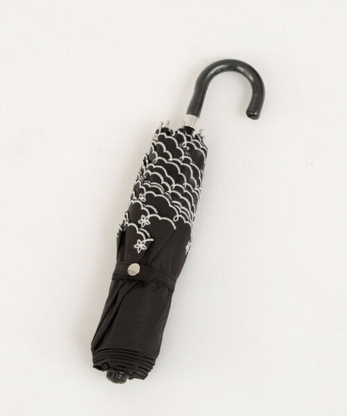 スカラップフラワー刺繍晴雨兼用折りたたみ傘日傘