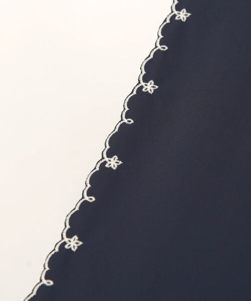 スカラップフラワー刺繍晴雨兼用折りたたみ傘日傘