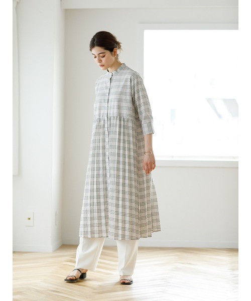 koe（コエ）の「SET ニットベスト＆&チェック柄ワンピース*（ワンピース・レディース・グレー/ライトベージュ/ブルー・FREE）」の15枚目の写真