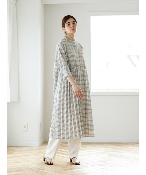 koe（コエ）の「SET ニットベスト＆&チェック柄ワンピース*（ワンピース・レディース・グレー/ライトベージュ/ブルー・FREE）」の18枚目の写真