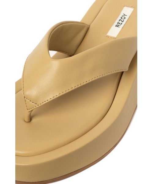 REZOY（リゾイ）の「【REZOY】フラットトングサンダル（サンダル・レディース・ホワイト/アッシュグレー/ブラック/マスタード・LL/S/M/L）」の19枚目の写真