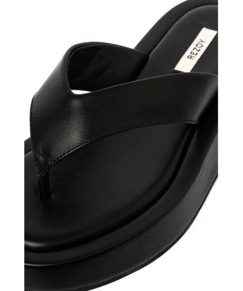 REZOY（リゾイ）の「【REZOY】フラットトングサンダル（サンダル・レディース・ホワイト/アッシュグレー/ブラック/マスタード・LL/S/M/L）」の21枚目の写真