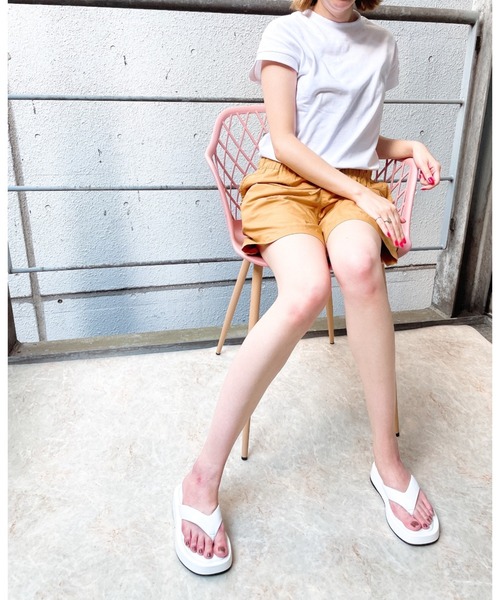 REZOY（リゾイ）の「【REZOY】フラットトングサンダル（サンダル・レディース・ホワイト/アッシュグレー/ブラック/マスタード・LL/S/M/L）」の8枚目の写真