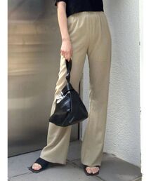 シャーリングフレアパンツ