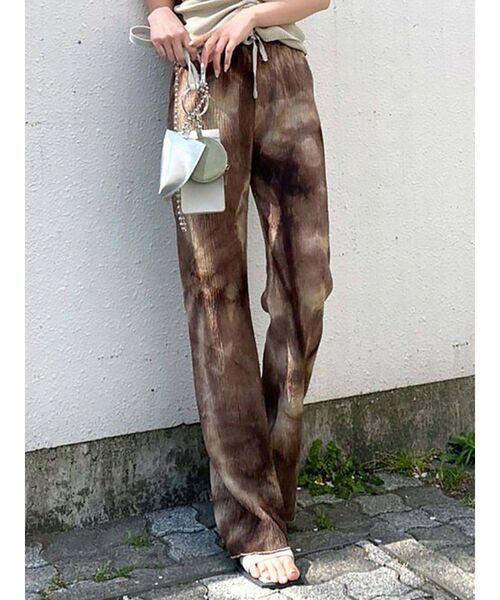 EMODA（エモダ）の「シャーリングフレアパンツ（その他パンツ・レディース・ブラック/その他/ベージュ/ブルー・FREE）」の10枚目の写真