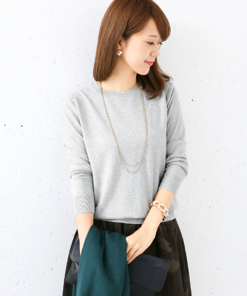 URBAN RESEARCH DOORS WOMENS（アーバンリサーチ ドアーズ ウィメンズ）の「DOORS コットンクルーネックプルオーバー（ニット/セーター・レディース・アイボリー/グレー/グリーン/ブラック・ONE）」の3枚目の写真