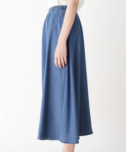pink adobe(ピンクアドベ)の「◆【M-L】デニムフレア マキシスカート(スカート・レディース・ブルー/ライトブルー・40/38)」の4枚目の写真