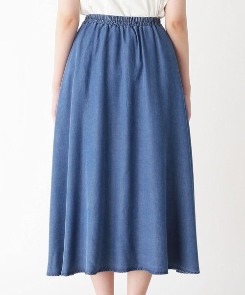 pink adobe(ピンクアドベ)の「◆【M-L】デニムフレア マキシスカート(スカート・レディース・ブルー/ライトブルー・40/38)」の5枚目の写真