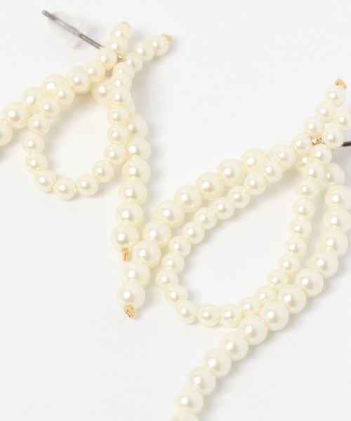 niko and...（ニコアンド）の「プチパール調アシメピアス（ピアス（両耳用）・レディース・ホワイト/その他2/その他1・0）」の5枚目の写真