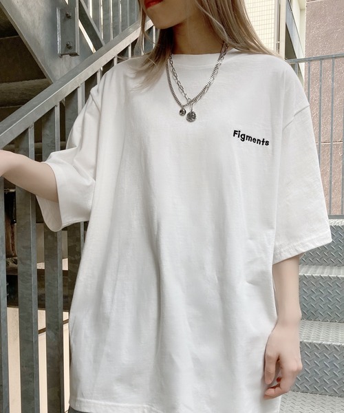 Figments（フィグメンツ）の「ワンポイントロゴTシャツ（Tシャツ/カットソー・レディース・スミクロ/パープル/イエロー/ブルー/グリーン/ホワイト/ブラック・S/M/SMALL/MEDIUM）」の2枚目の写真