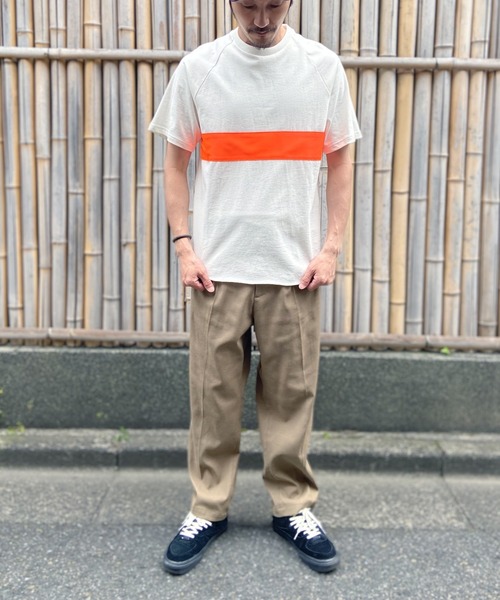 PARKS TOKYO SELECT（パークストウキョウセレクト）の「<AWM>ネオンライン半袖Tシャツ（Tシャツ/カットソー・メンズ・ブラック/ホワイト・MEDIUM/LARGE）」の4枚目の写真
