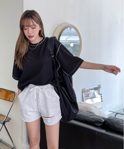 SONA（ソナ）の「3rd Spring×SONYUNARAコラボ 半袖ステッチTシャツ（Tシャツ/カットソー・レディース・ホワイト/チャコールグレー/ブラック・FREE）」の4枚目の写真