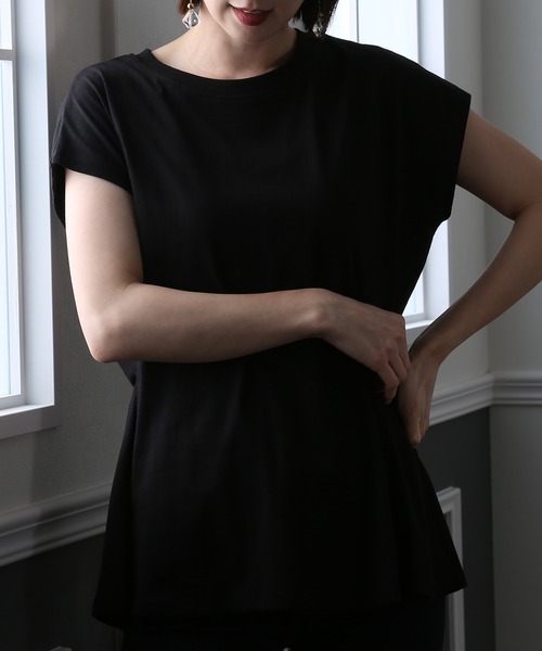 ElegChic(エレグシック)の「バックシャーリングプルオーバー(Tシャツ/カットソー・レディース・ブラウン/ブラック/グレイッシュベージュ・XL/M/4L)」の6枚目の写真