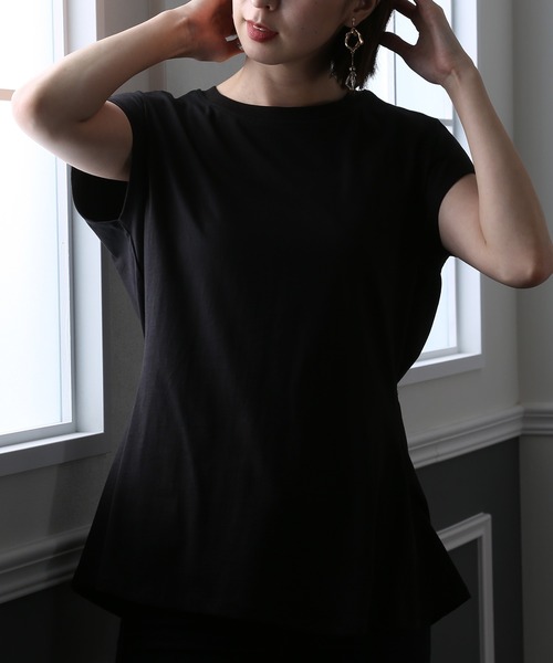 ElegChic(エレグシック)の「バックシャーリングプルオーバー(Tシャツ/カットソー・レディース・ブラウン/ブラック/グレイッシュベージュ・XL/M/4L)」の7枚目の写真