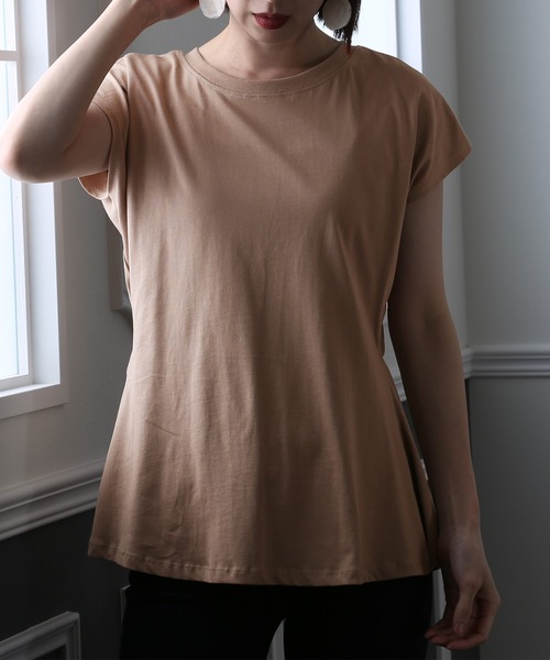ElegChic(エレグシック)の「バックシャーリングプルオーバー(Tシャツ/カットソー・レディース・ブラウン/ブラック/グレイッシュベージュ・XL/M/4L)」の9枚目の写真