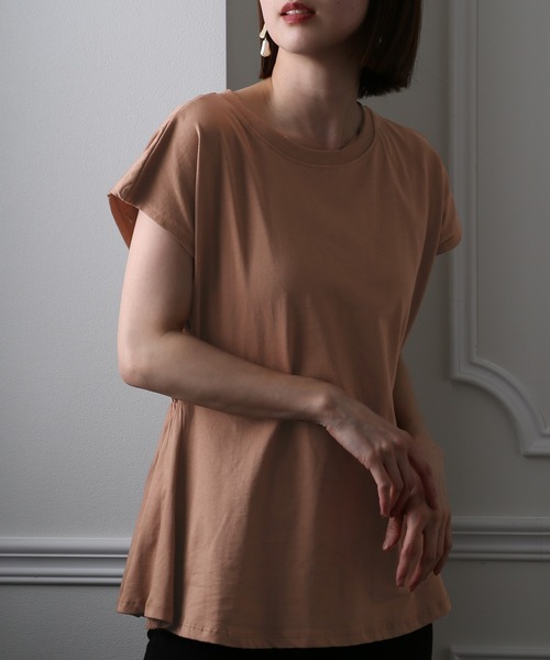 ElegChic(エレグシック)の「バックシャーリングプルオーバー(Tシャツ/カットソー・レディース・ブラウン/ブラック/グレイッシュベージュ・XL/M/4L)」の14枚目の写真
