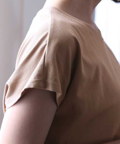 ElegChic(エレグシック)の「バックシャーリングプルオーバー(Tシャツ/カットソー・レディース・ブラウン/ブラック/グレイッシュベージュ・XL/M/4L)」の17枚目の写真