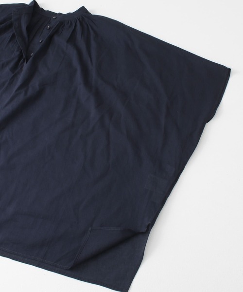 URBAN RESEARCH DOORS(アーバンリサーチドアーズ)の「コットンボイルチュニックブラウス(シャツ/ブラウス・レディース・ベージュ/ネイビー/オフホワイト/グリーン・ONE)」の18枚目の写真