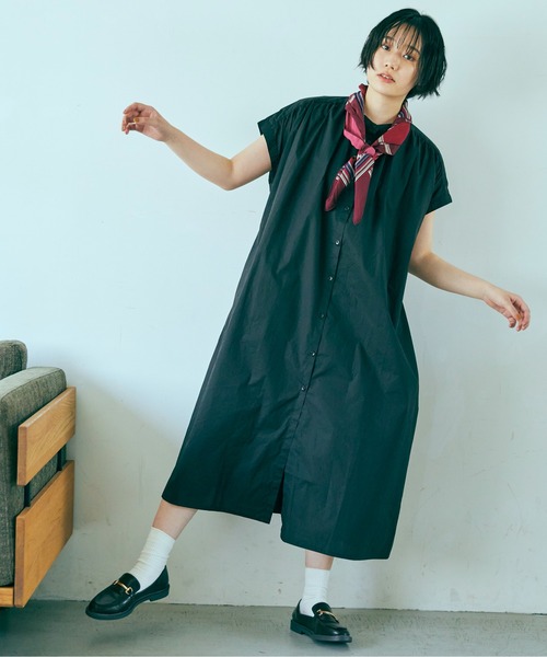 ANGIE（アンジー）の「【綿100%】タイプライターフレンチスリーブシャツワンピース（シャツワンピース・レディース・ブラック/ブラウン/オフホワイト・FREE）」の3枚目の写真