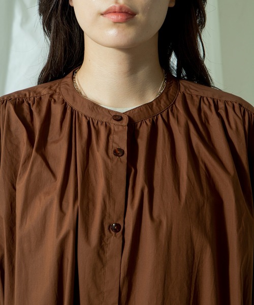 ANGIE（アンジー）の「【綿100%】タイプライターフレンチスリーブシャツワンピース（シャツワンピース・レディース・ブラック/ブラウン/オフホワイト・FREE）」の4枚目の写真