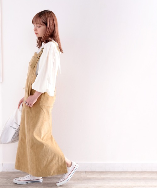 Java（ジャバ）の「《Javaジャバコラボ》ゆるっと楽ちん。大人可愛いコーデュロイサロペットスカート（サロペット/オーバーオール・レディース・ブラック/ベージュ・MEDIUM/LARGE/X-LARGE）」の4枚目の写真