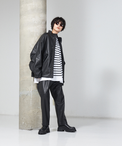 MYSELF ABAHOUSE（マイセルフアバハウス）の「【MYSELF ABAHOUSE】ネオレザー ワンタック スリム テーパード パンツ（その他パンツ・メンズ・グレイッシュベージュ/ブラック・46/48）」の4枚目の写真