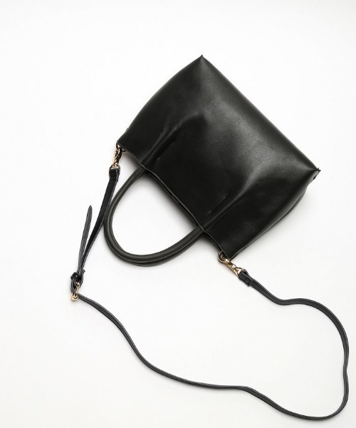 Simplicite（サンプリシテ）の「2wayバイカラーハンドルミニトート（ショルダーバッグ・レディース・ブラック/シルバー・FREE）」の4枚目の写真