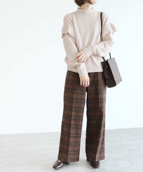 reca（レカ）の「ショルダーフリルニット（ニット/セーター・レディース・アイボリー/ブラック/マスタード・M）」の9枚目の写真