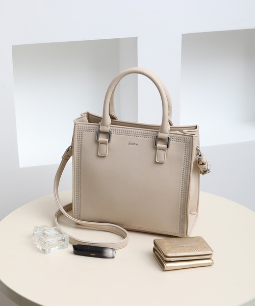 jouetie(ジュエティ)の「【jouetie/ジュエティ】マイクロスタッズ 両アオリポケットスクエアトートバッグ(トートバッグ・レディース・ブラック/アイボリー/ベージュ系その他/ダークグリーン/ゴールド/シルバー・FREE)」の20枚目の写真