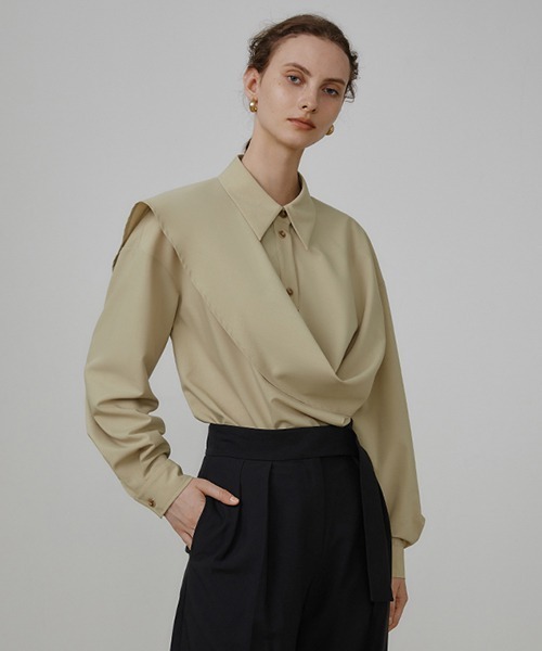 UNSPOKEN（アンスポクン）の「【UNSPOKEN】Asymmetry draped shirt UQ21S024（シャツ/ブラウス・レディース・ベージュ・M/S）」の8枚目の写真