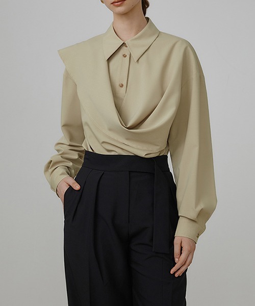 UNSPOKEN（アンスポクン）の「【UNSPOKEN】Asymmetry draped shirt UQ21S024（シャツ/ブラウス・レディース・ベージュ・M/S）」の10枚目の写真