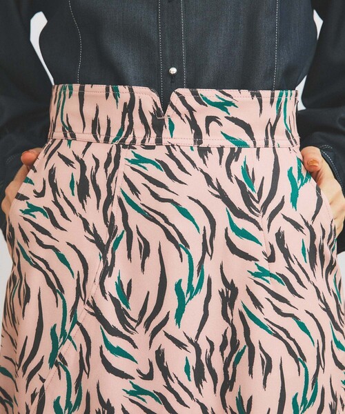 INella（イネラ）の「【INella(イネラ)】ラフペイントセミフレアースカート（スカート・レディース・ピンク/ブラウン・2/1）」の17枚目の写真