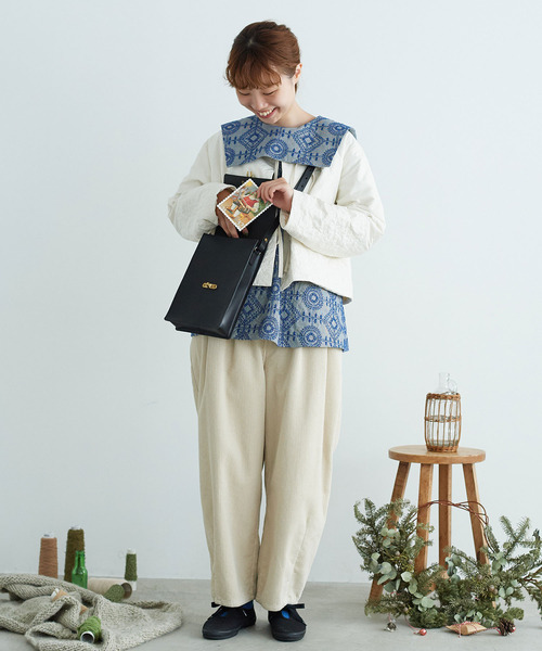 chambre de charme（シャンブルドゥシャーム）の「cdc leather　郵便バッグ（ショルダーバッグ・レディース・ブラック/ベージュ・FREE）」の12枚目の写真