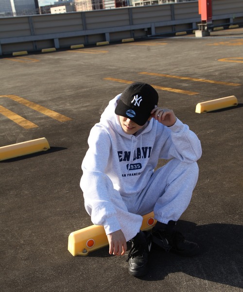 BEN DAVIS（ベンデイビス）の「【別注】【BEN DAVIS】COLLEGE LOGO HOODIE /カレッジロゴパーカー（パーカー・メンズ・ネイビー/オートミール/ワイン/チャコール/グリーン系・MEDIUM/LARGE/X-LARGE）」の18枚目の写真