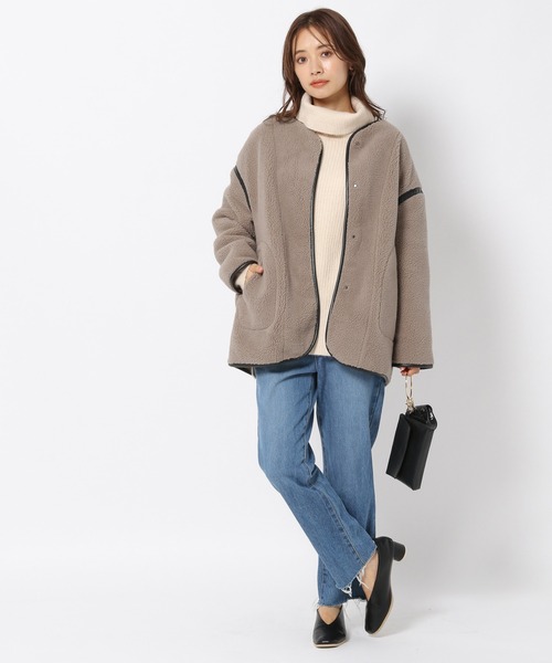 mysty woman(ミスティウーマン)の「パイピングがアクセントに リバーシブルボアコート 239462(ムートンコート・レディース・アイボリー/チャコール/モカ・FREE)」の21枚目の写真