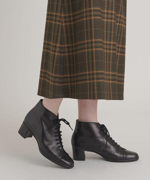 ODETTE E ODILE（オデットエオディール）の「モンキー ショートブーツ