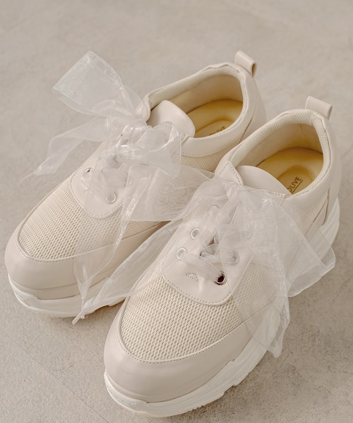 OLIVE des OLIVE（オリーブデオリーブ）の「オーガンリボンスニーカー（スニーカー・レディース・ブラック/オフホワイト・LARGE/MEDIUM）」の13枚目の写真