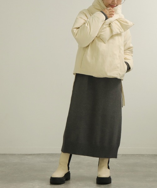 AULI（アウリィ）の「【低身長向けサイズ】極暖マフラー付きショートダウンコートジャケット（ダウンジャケット/コート・レディース・ブラック/グリーン/アイボリー・S/XS）」の16枚目の写真